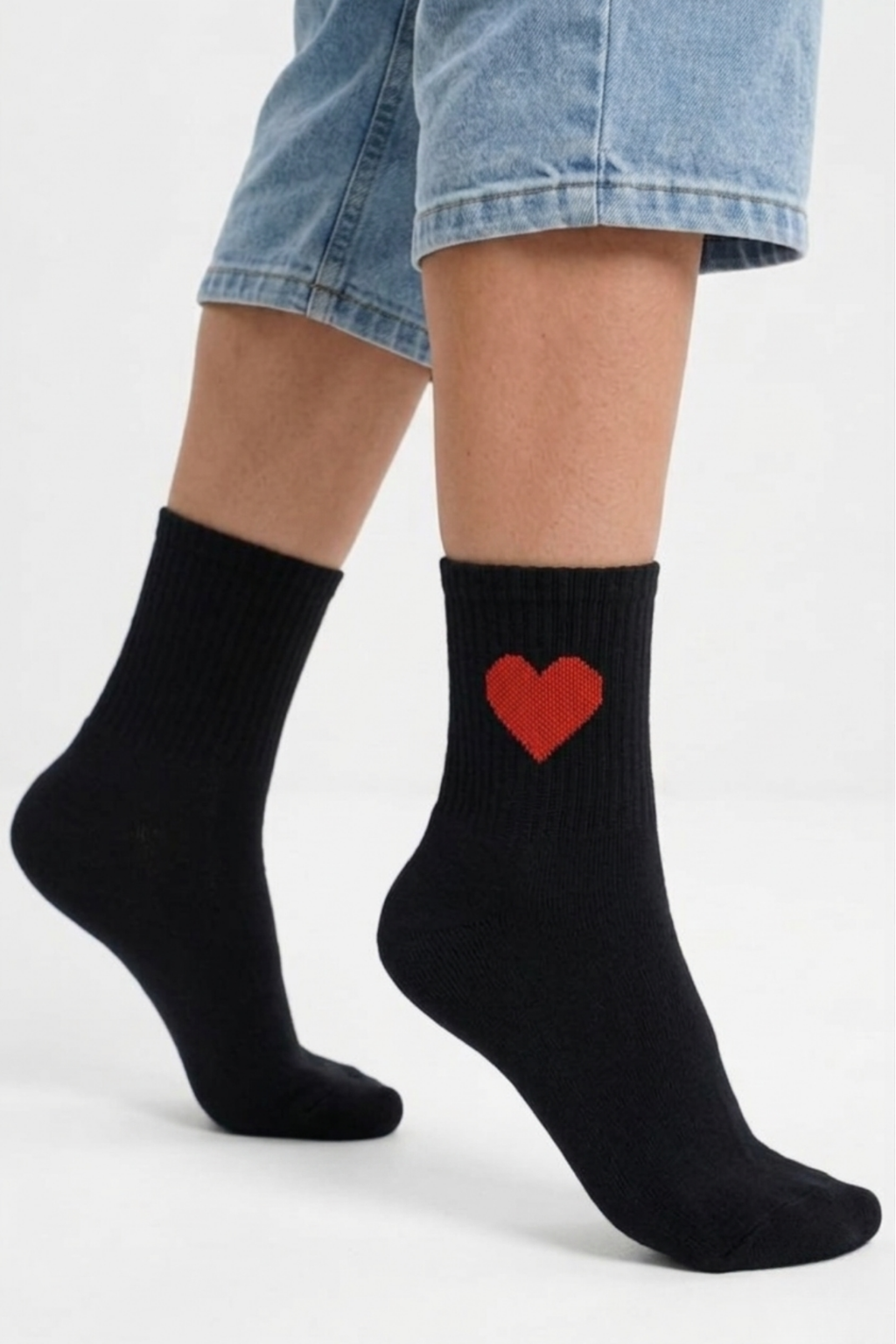 Kadın Kırmızı Kalp Desenli Kolej Çorabı Mevsimlik Orta Boy Pamuklu Spor Günlük Çorap 4 Lü