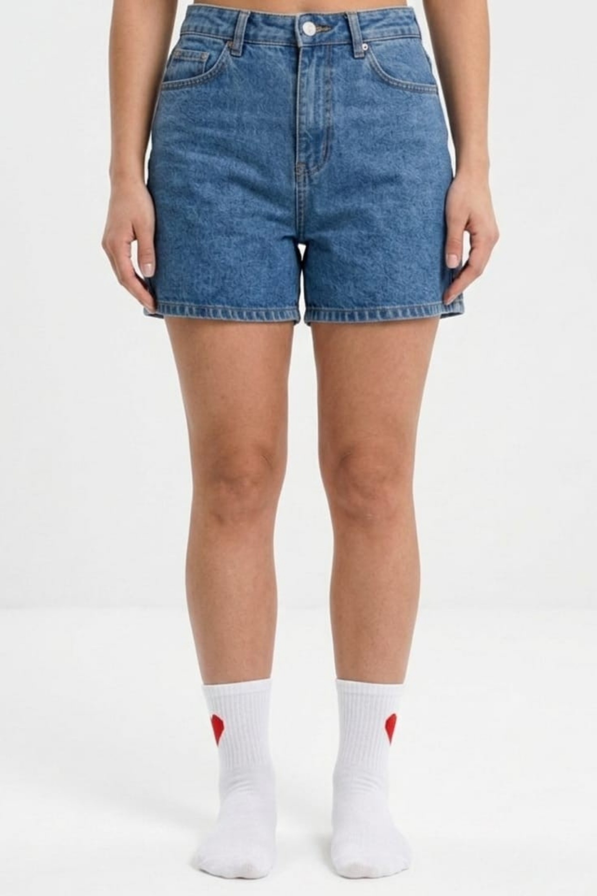 Kadın Kırmızı Kalp Desenli Kolej Çorabı Mevsimlik Orta Boy Pamuklu Spor Günlük Çorap 4 Lü